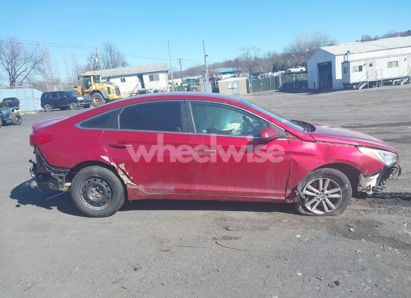 Photo 13 of 2015 Hyundai Sonata SE (VIN 5NPE24AF3FH235496)