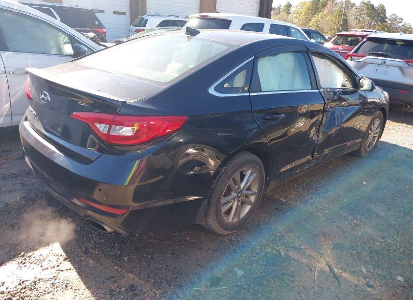 Photo 4 of 2015 Hyundai Sonata SE (VIN 5NPE24AF3FH256946)