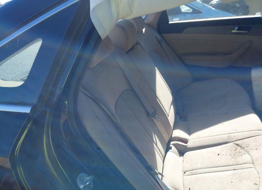 Photo 8 of 2015 Hyundai Sonata SE (VIN 5NPE24AF3FH256946)