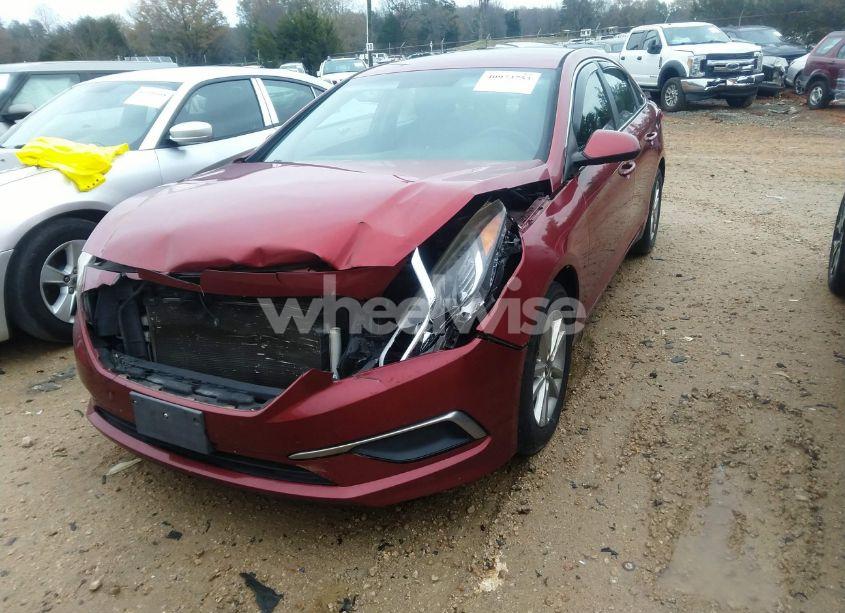 Photo 2 of 2016 Hyundai Sonata SE (VIN 5NPE24AF3GH262585)