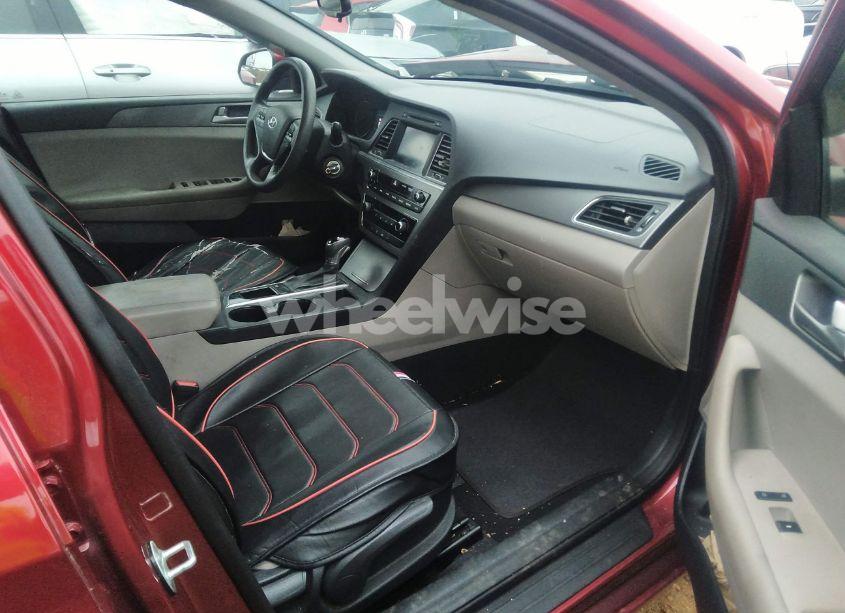 Photo 5 of 2016 Hyundai Sonata SE (VIN 5NPE24AF3GH262585)