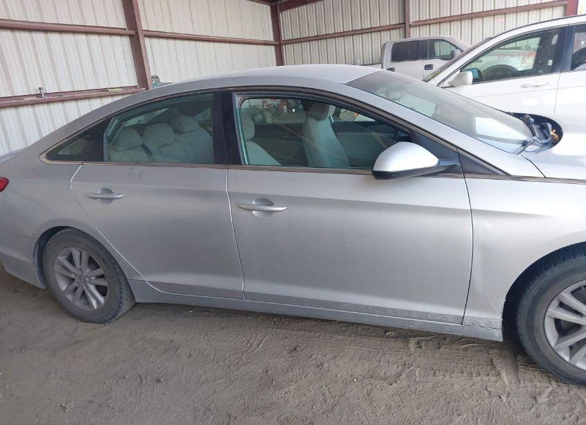 Photo 12 of 2016 Hyundai Sonata SE (VIN 5NPE24AF3GH272937)