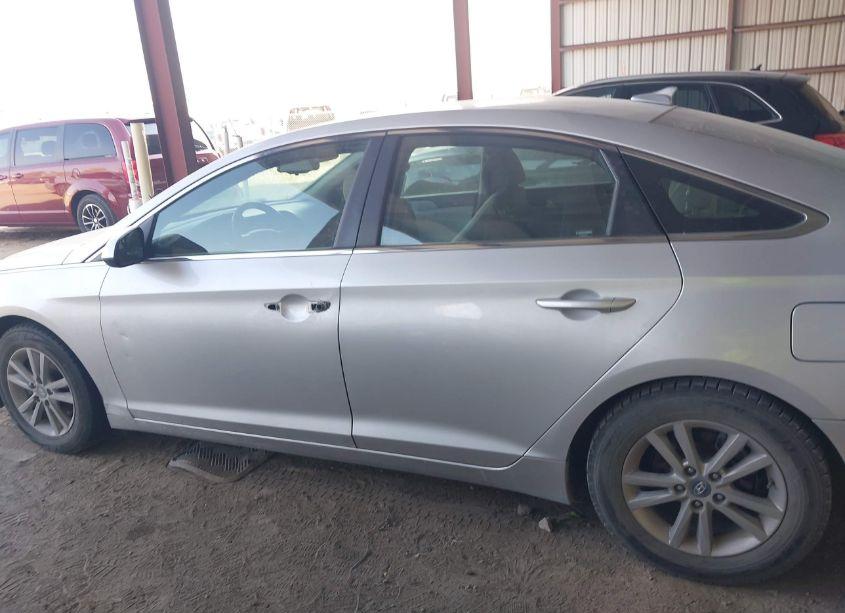 Photo 13 of 2016 Hyundai Sonata SE (VIN 5NPE24AF3GH272937)