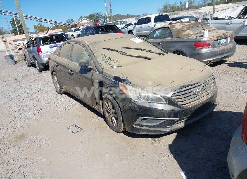 2016 Hyundai Sonata SE (VIN 5NPE24AF3GH274705) main photo