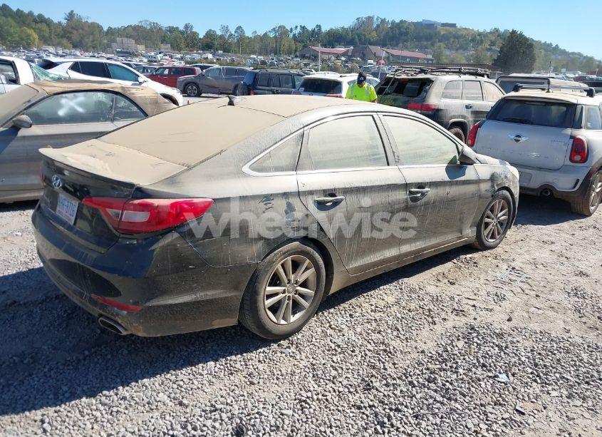Photo 4 of 2016 Hyundai Sonata SE (VIN 5NPE24AF3GH274705)