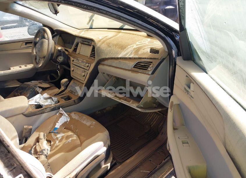 Photo 5 of 2016 Hyundai Sonata SE (VIN 5NPE24AF3GH274705)