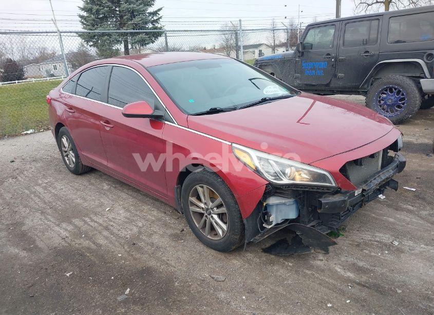 2016 Hyundai Sonata SE (VIN 5NPE24AF3GH275384) main photo