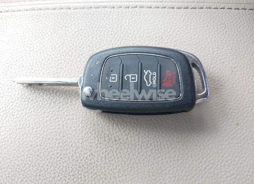 Photo 11 of 2016 Hyundai Sonata SE (VIN 5NPE24AF3GH275384)