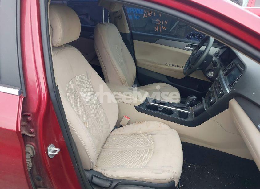 Photo 5 of 2016 Hyundai Sonata SE (VIN 5NPE24AF3GH275384)