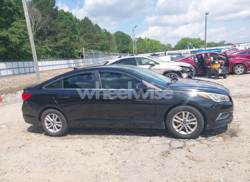 Photo 13 of 2016 Hyundai Sonata SE (VIN 5NPE24AF3GH278284)