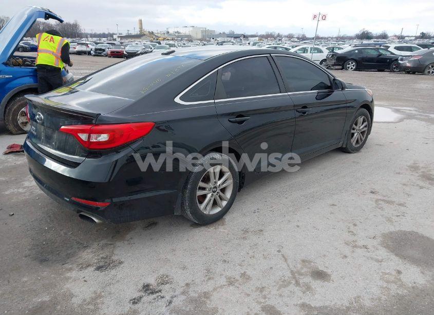 Photo 4 of 2016 Hyundai Sonata SE (VIN 5NPE24AF3GH288135)