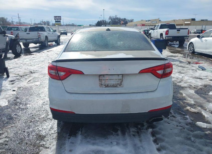 Photo 16 of 2016 Hyundai Sonata SE (VIN 5NPE24AF3GH288359)