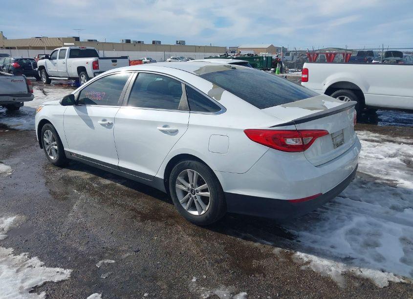 Photo 3 of 2016 Hyundai Sonata SE (VIN 5NPE24AF3GH288359)