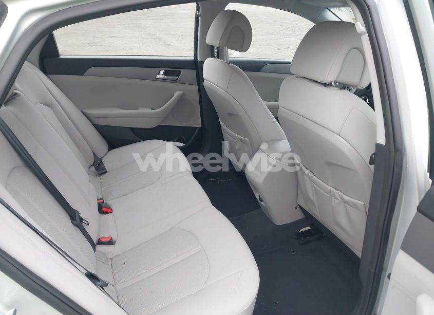 Photo 8 of 2016 Hyundai Sonata SE (VIN 5NPE24AF3GH311509)