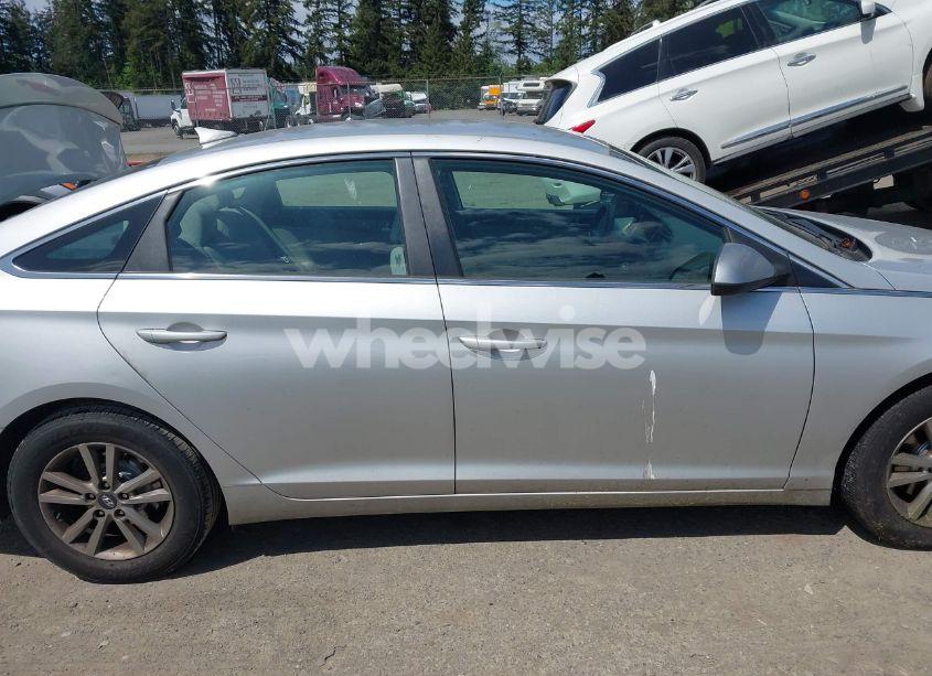 Photo 13 of 2016 Hyundai Sonata SE (VIN 5NPE24AF3GH318525)