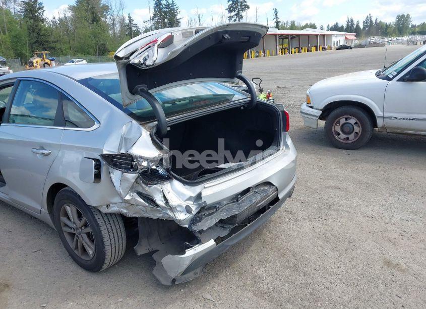 Photo 6 of 2016 Hyundai Sonata SE (VIN 5NPE24AF3GH318525)