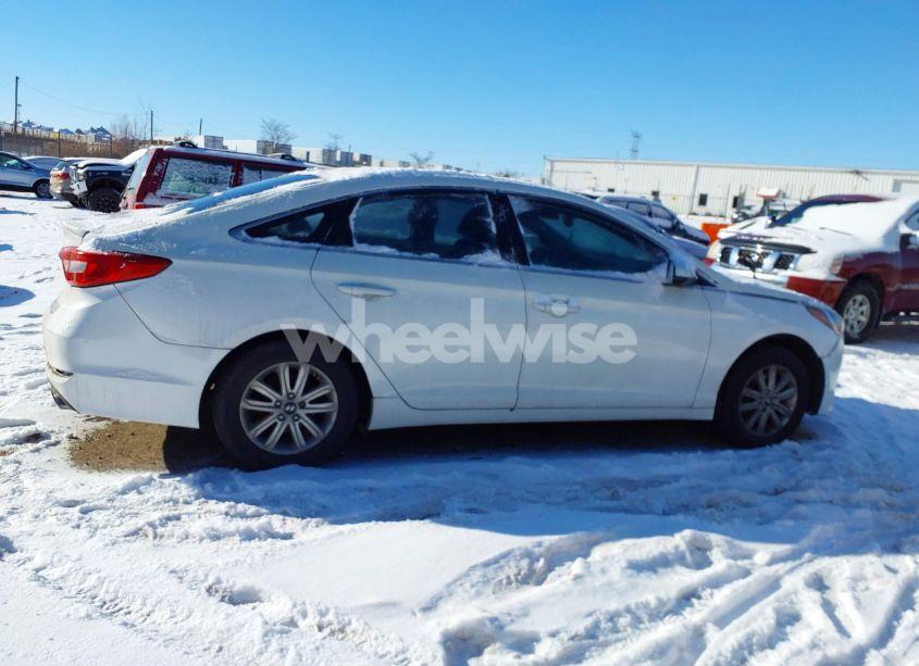 Photo 13 of 2016 Hyundai Sonata SE (VIN 5NPE24AF3GH319982)