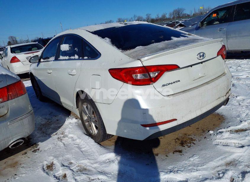 Photo 3 of 2016 Hyundai Sonata SE (VIN 5NPE24AF3GH319982)