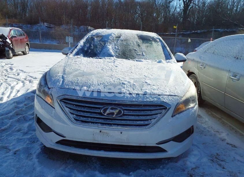 Photo 6 of 2016 Hyundai Sonata SE (VIN 5NPE24AF3GH319982)