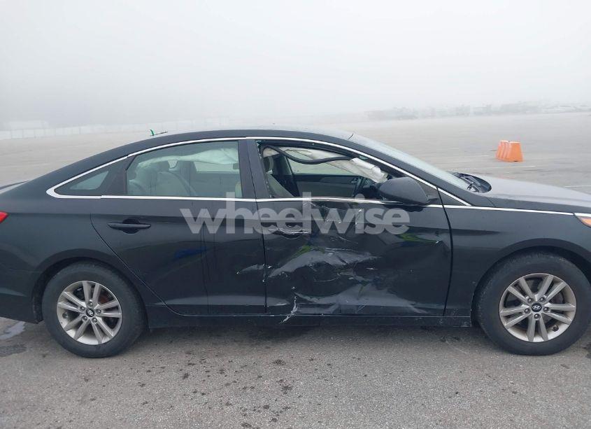 Photo 13 of 2016 Hyundai Sonata SE (VIN 5NPE24AF3GH338189)