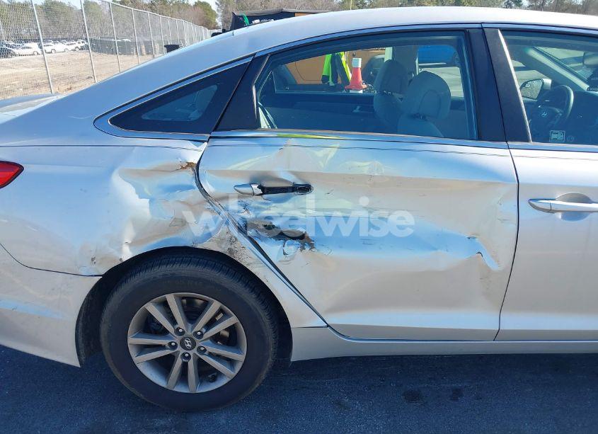 Photo 6 of 2016 Hyundai Sonata SE (VIN 5NPE24AF3GH339472)