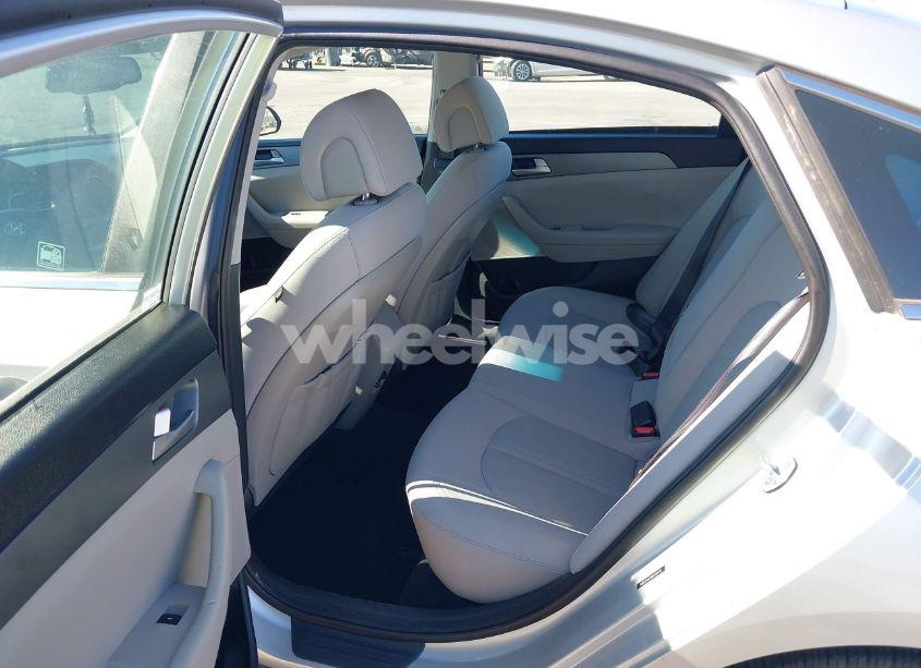 Photo 8 of 2016 Hyundai Sonata SE (VIN 5NPE24AF3GH339472)