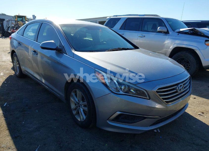 2016 Hyundai Sonata SE (VIN 5NPE24AF3GH344610) main photo