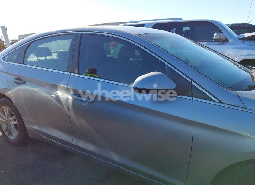 Photo 13 of 2016 Hyundai Sonata SE (VIN 5NPE24AF3GH344610)