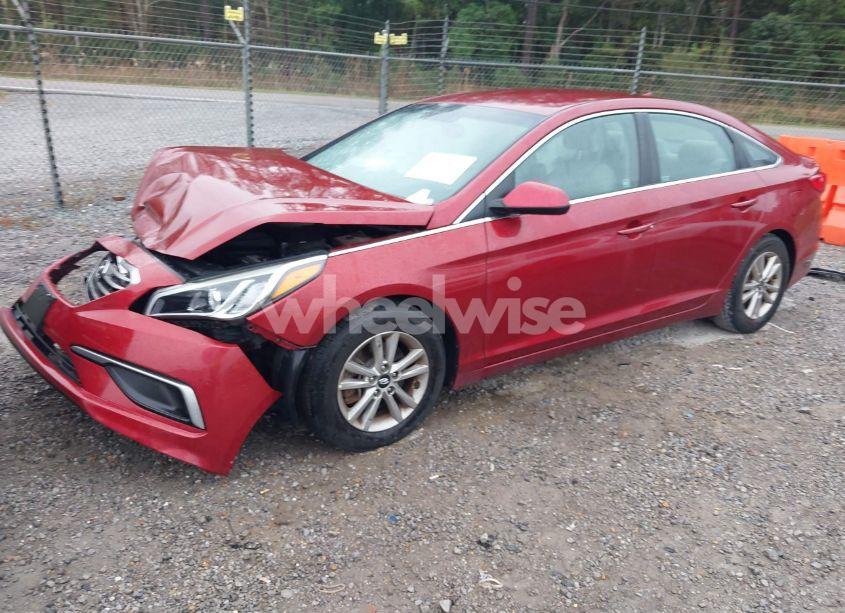 Photo 2 of 2016 Hyundai Sonata SE (VIN 5NPE24AF3GH348298)