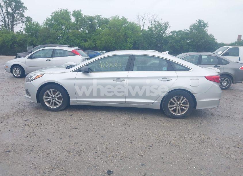 Photo 14 of 2016 Hyundai Sonata SE (VIN 5NPE24AF3GH359236)