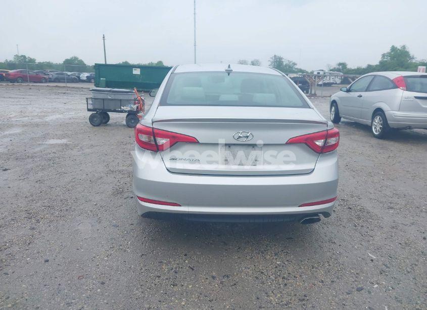 Photo 16 of 2016 Hyundai Sonata SE (VIN 5NPE24AF3GH359236)