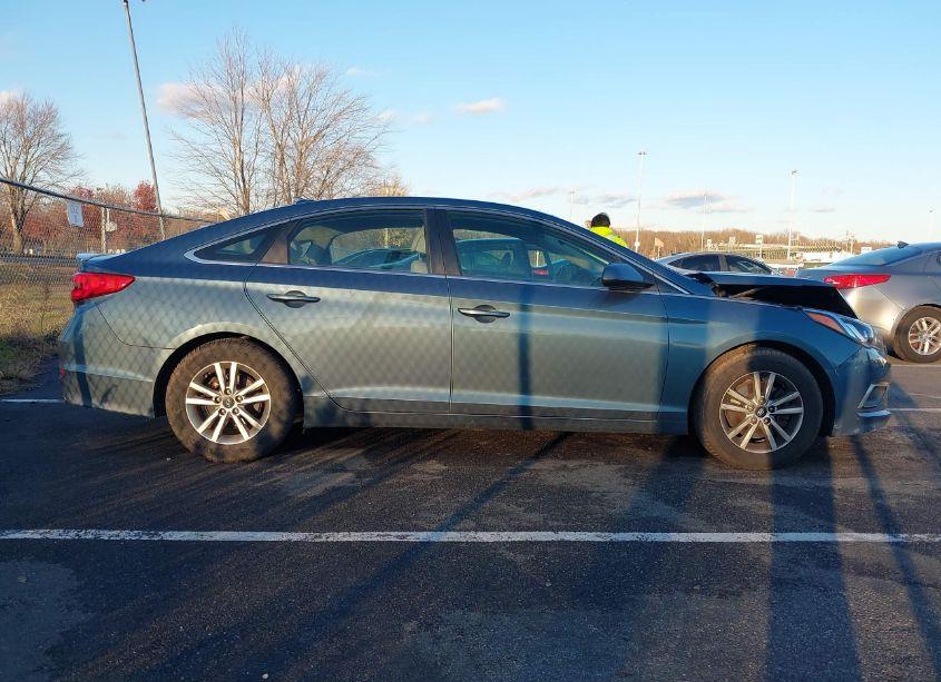 Photo 13 of 2016 Hyundai Sonata SE (VIN 5NPE24AF3GH369717)