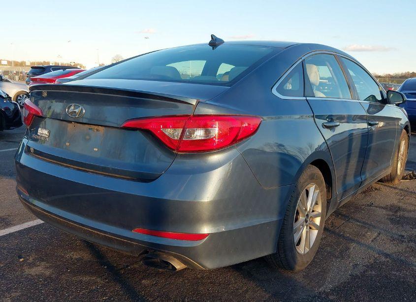 Photo 4 of 2016 Hyundai Sonata SE (VIN 5NPE24AF3GH369717)