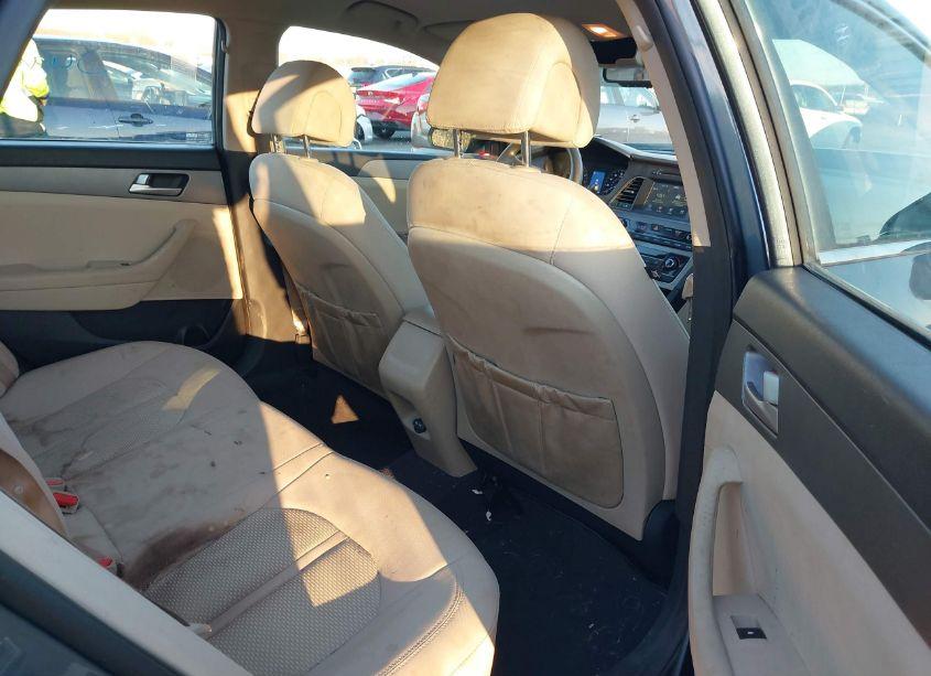 Photo 8 of 2016 Hyundai Sonata SE (VIN 5NPE24AF3GH369717)