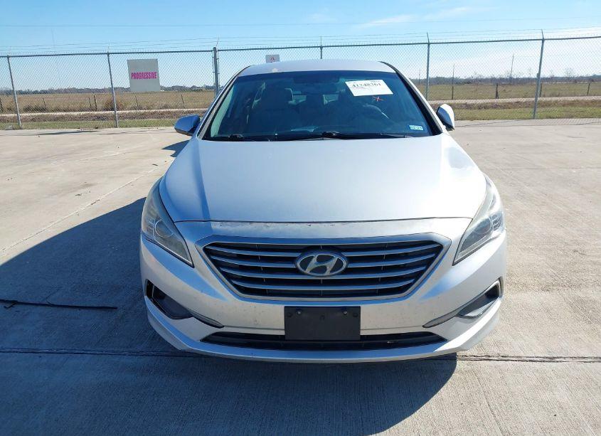 Photo 6 of 2016 Hyundai Sonata SE (VIN 5NPE24AF3GH371466)