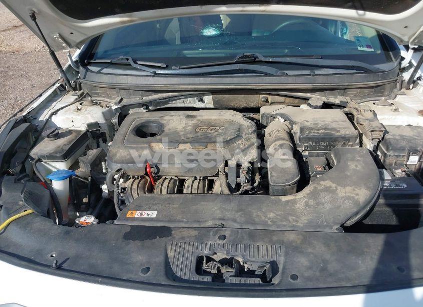 Photo 10 of 2016 Hyundai Sonata SE (VIN 5NPE24AF3GH374397)