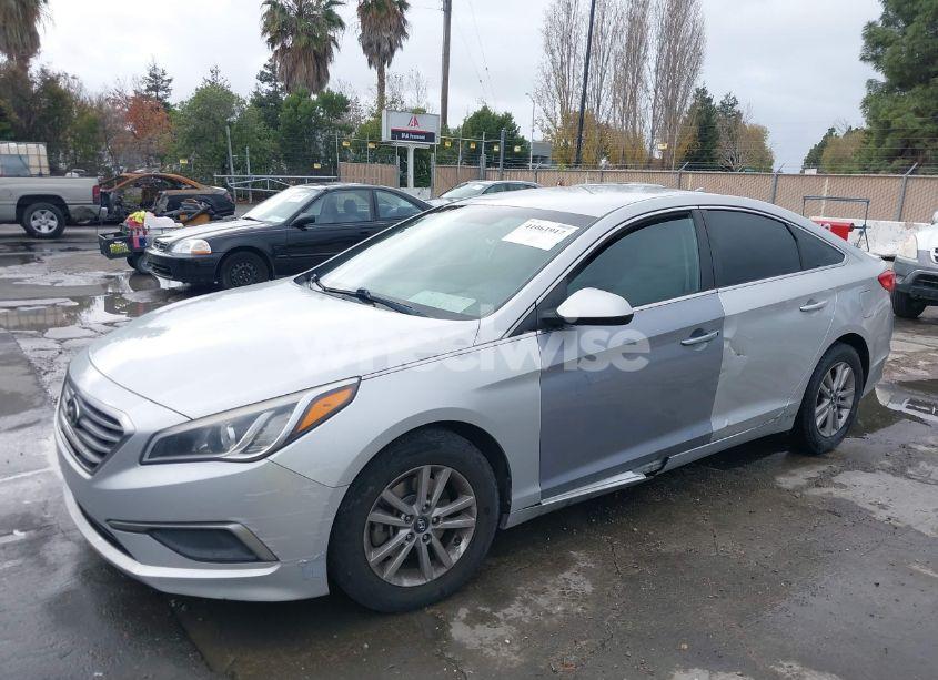 Photo 2 of 2016 Hyundai Sonata (VIN 5NPE24AF3GH393516)