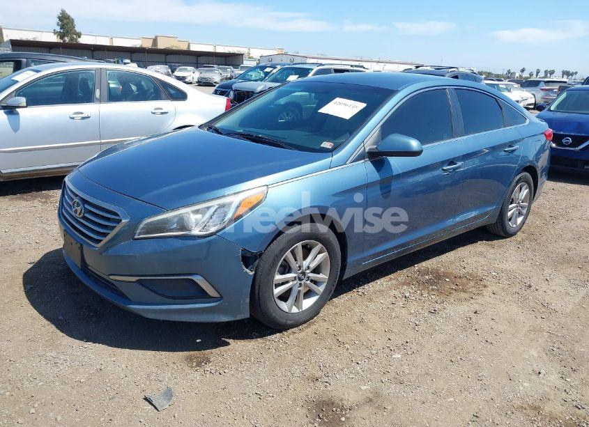 Photo 2 of 2016 Hyundai Sonata (VIN 5NPE24AF3GH397789)
