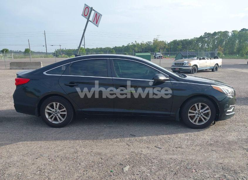 Photo 13 of 2016 Hyundai Sonata SE (VIN 5NPE24AF3GH402053)