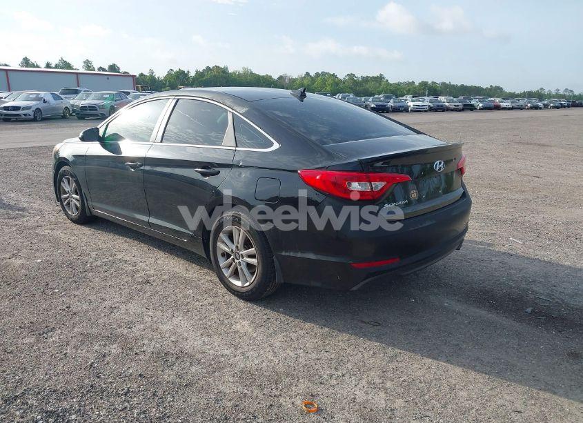 Photo 3 of 2016 Hyundai Sonata SE (VIN 5NPE24AF3GH402053)