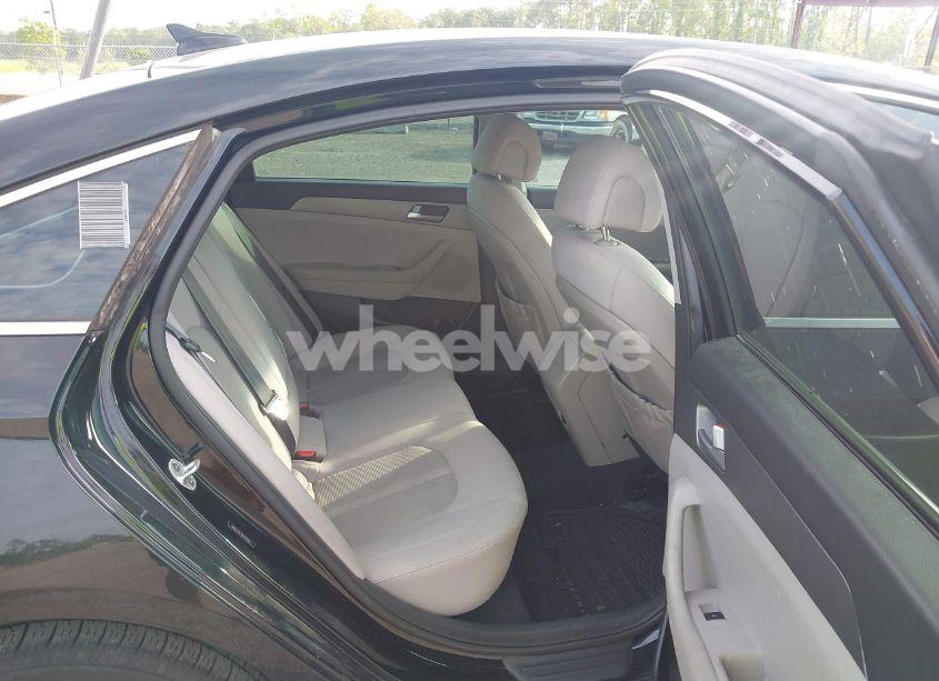 Photo 8 of 2016 Hyundai Sonata SE (VIN 5NPE24AF3GH402053)