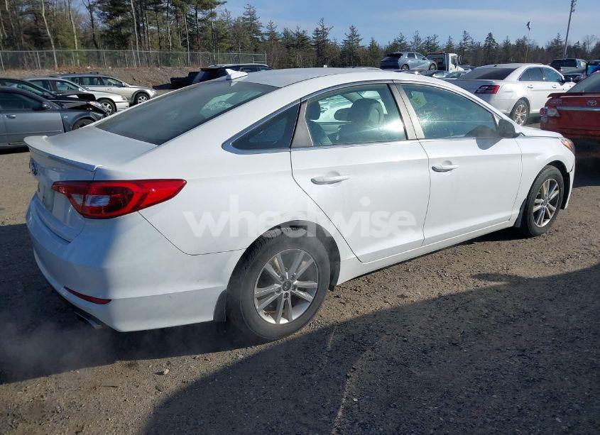 Photo 4 of 2016 Hyundai Sonata SE (VIN 5NPE24AF3GH404613)