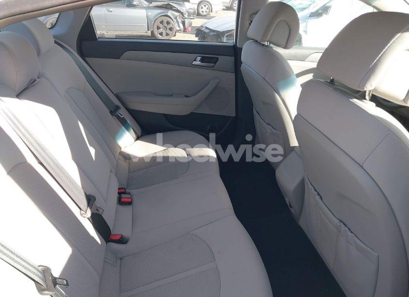 Photo 8 of 2016 Hyundai Sonata SE (VIN 5NPE24AF3GH404613)