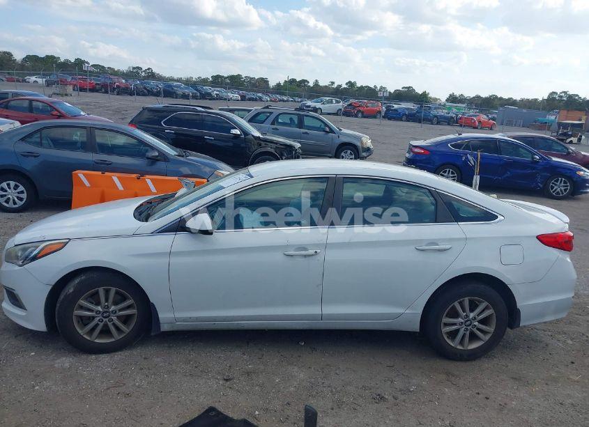 Photo 14 of 2016 Hyundai Sonata SE (VIN 5NPE24AF3GH406068)