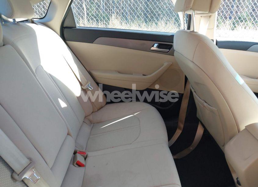 Photo 8 of 2016 Hyundai Sonata SE (VIN 5NPE24AF3GH409312)