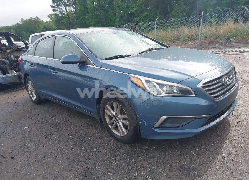 2016 Hyundai Sonata SE (VIN 5NPE24AF3GH436137) main photo