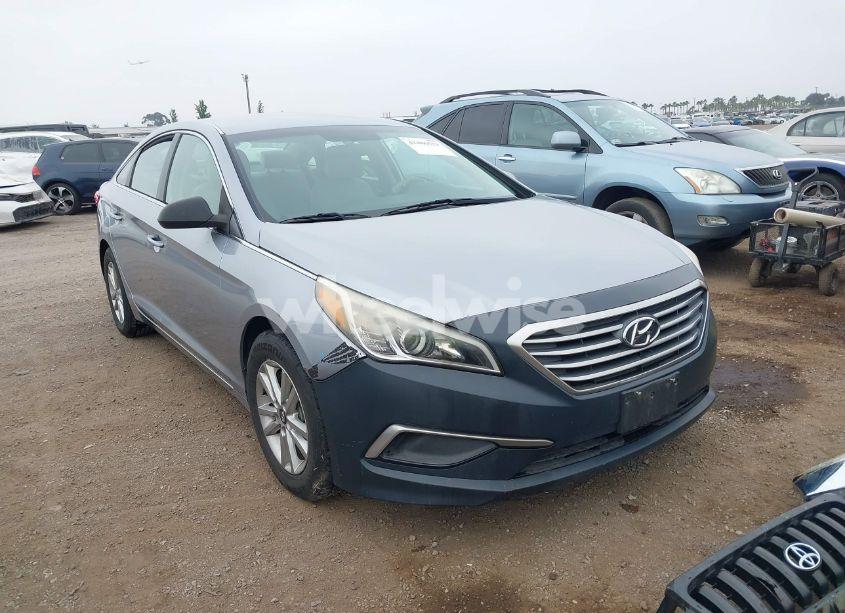 2017 Hyundai Sonata (VIN 5NPE24AF3HH456213) main photo