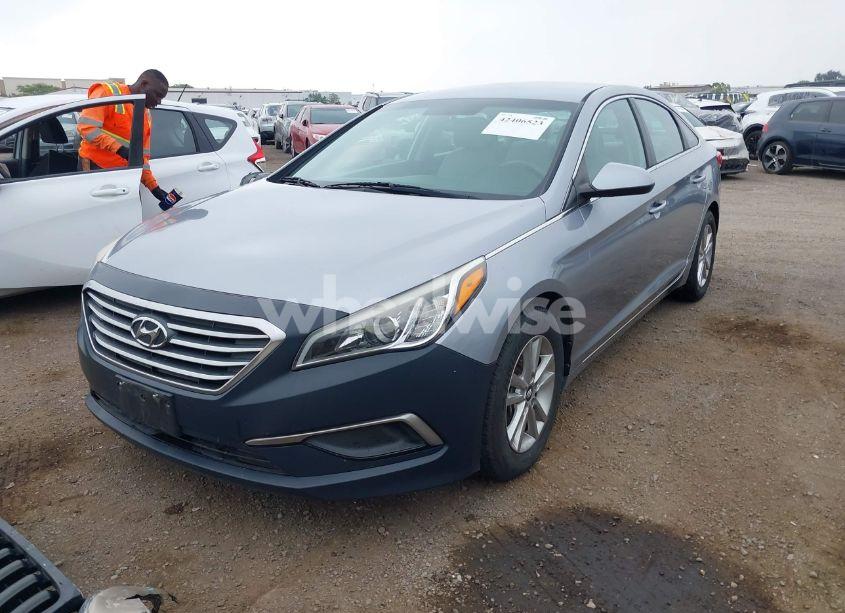 Photo 2 of 2017 Hyundai Sonata (VIN 5NPE24AF3HH456213)