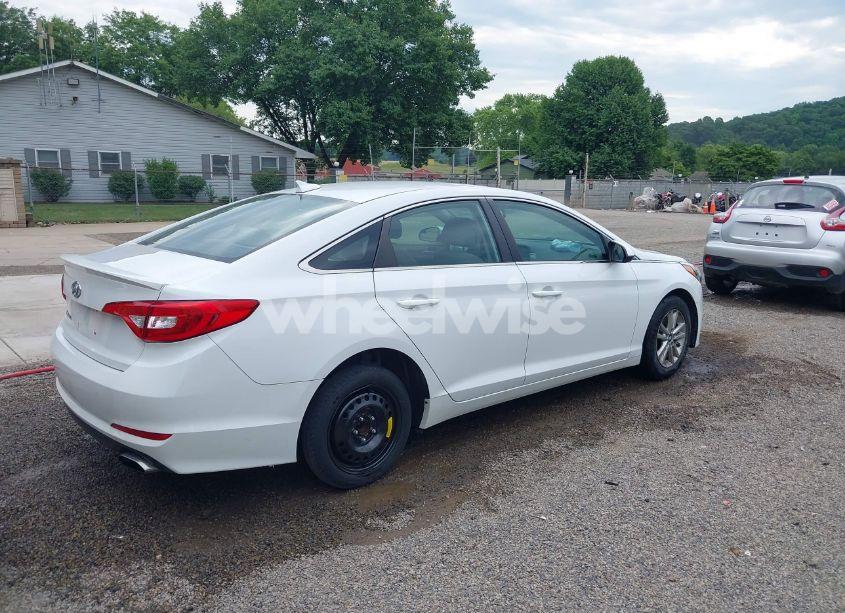 Photo 4 of 2017 Hyundai Sonata SE (VIN 5NPE24AF3HH487073)