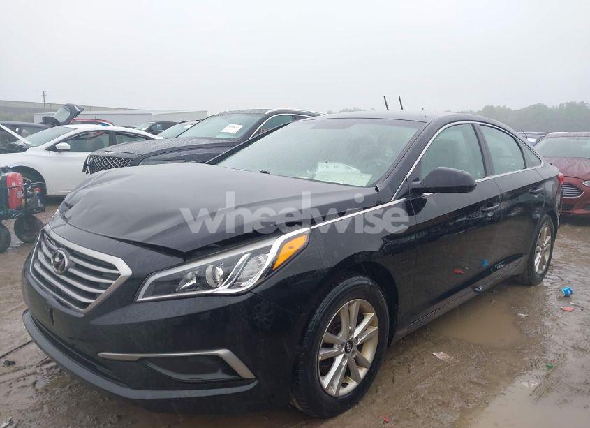Photo 2 of 2017 Hyundai Sonata SE (VIN 5NPE24AF3HH504941)